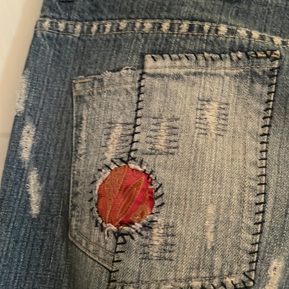 London Jeans distressed patchwork jeans… sharp! Sz 4 34” inseam - Picture 12 of 16
